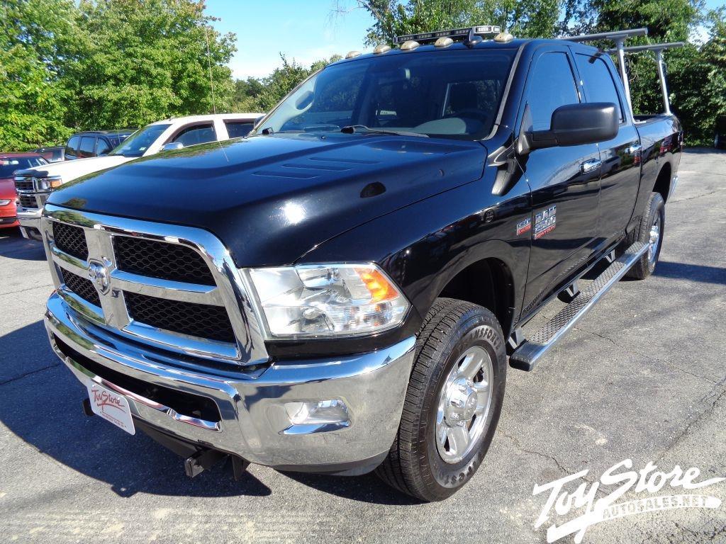 2014 RAM 2500 4WD Crew Cab 149" SLT